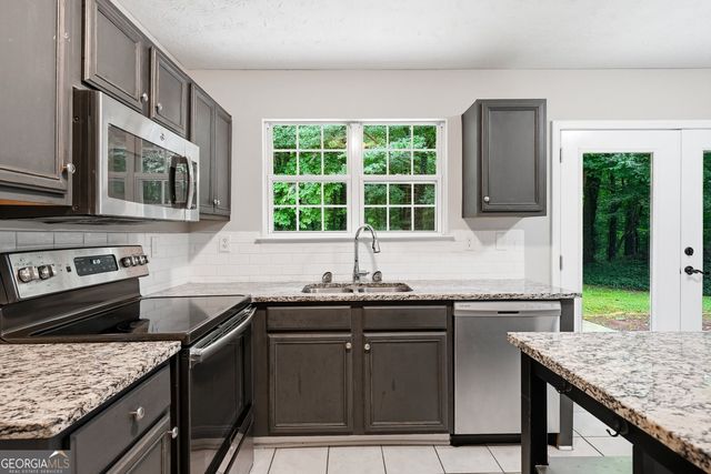 6425 Raleigh Street, Cumming, GA 30040