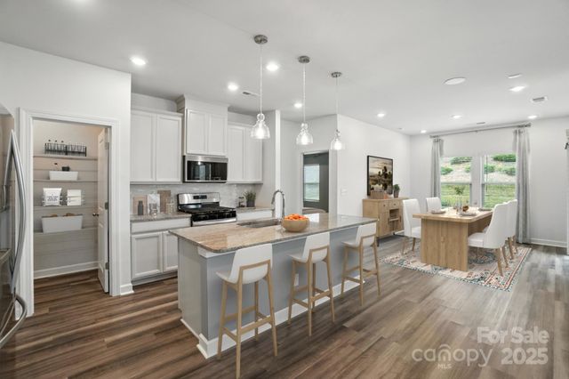 3886 Longmore Lane, Kannapolis, NC 28081