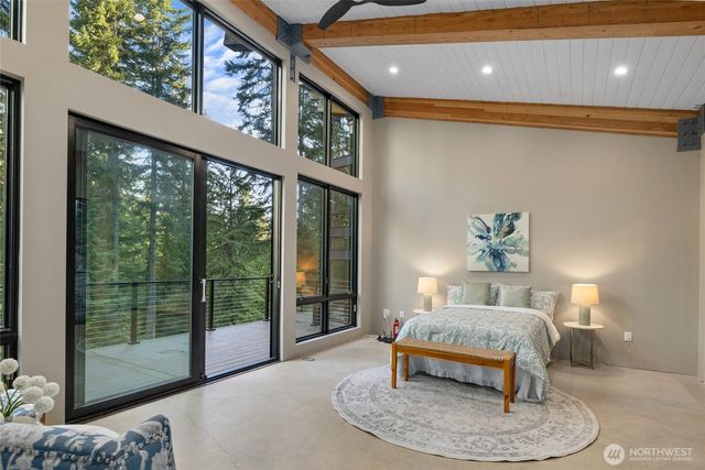 2982 Kachess Lake Road, Easton, WA 98925