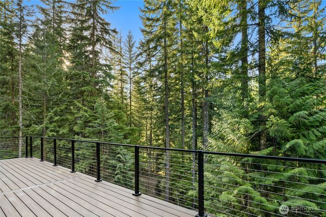2982 Kachess Lake Road, Easton, WA 98925