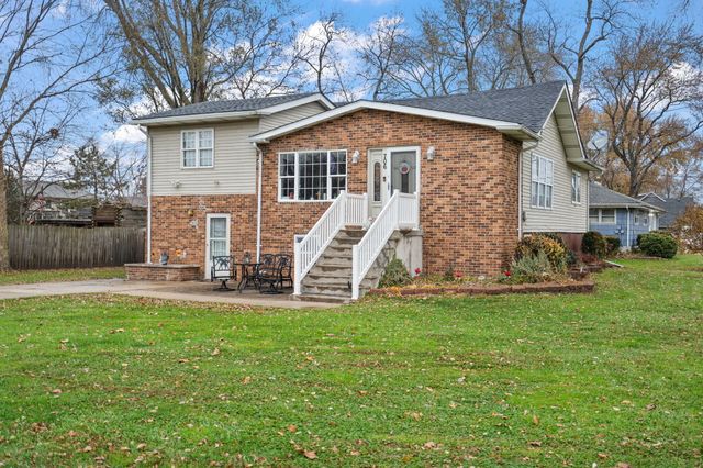 706 N Colfax Street, Griffith, IN 46319