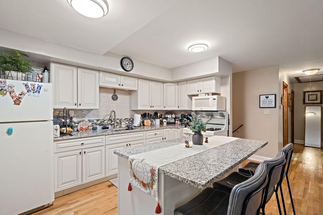 706 N Colfax Street, Griffith, IN 46319