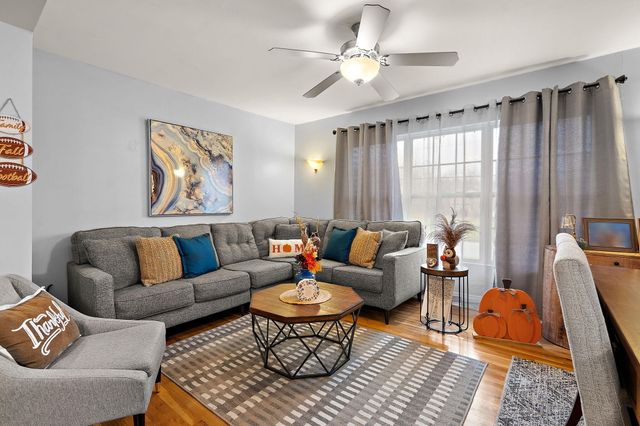 706 N Colfax Street, Griffith, IN 46319