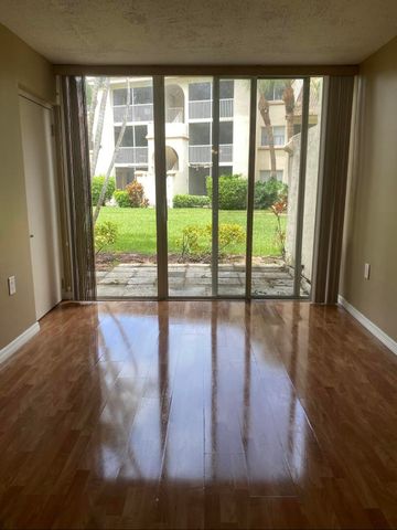 21103 Glenmoor Drive, West Palm Beach, FL 33409