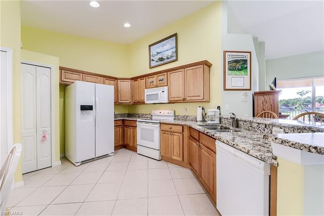 9050 Spring Run BLVD 305, Estero, FL 34135