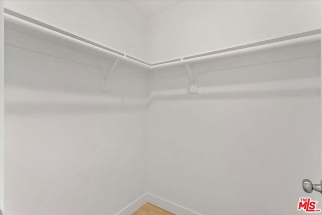 707 W 80th Street, Los Angeles, CA 90044