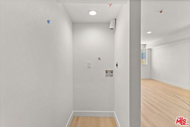 707 W 80th Street, Los Angeles, CA 90044