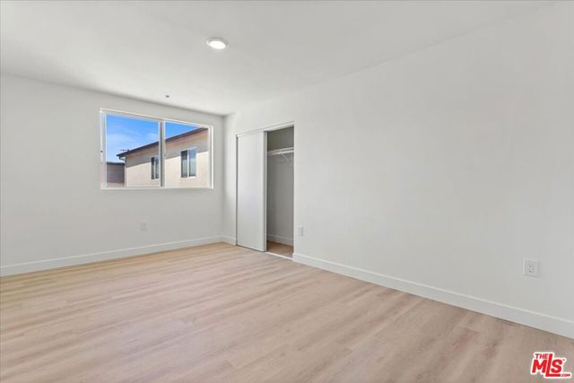 707 W 80th Street, Los Angeles, CA 90044