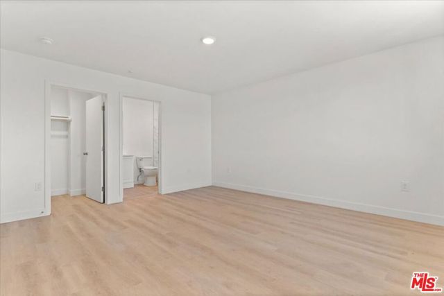 707 W 80th Street, Los Angeles, CA 90044