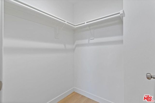 707 W 80th Street, Los Angeles, CA 90044