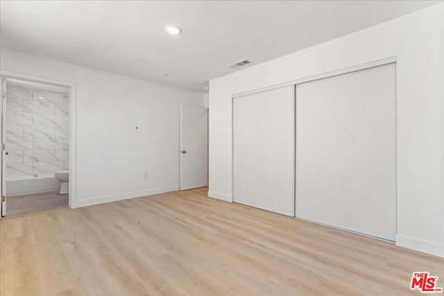 707 W 80th Street, Los Angeles, CA 90044