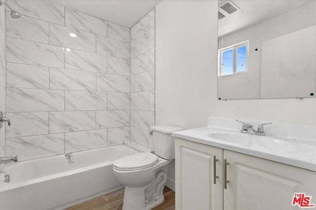 707 W 80th Street, Los Angeles, CA 90044