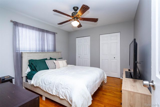 320 N Batchewana Street, Clawson, MI 48017