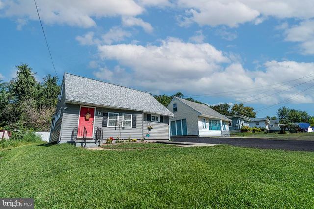 8722 OLD HARFORD RD, Parkville, MD 21234