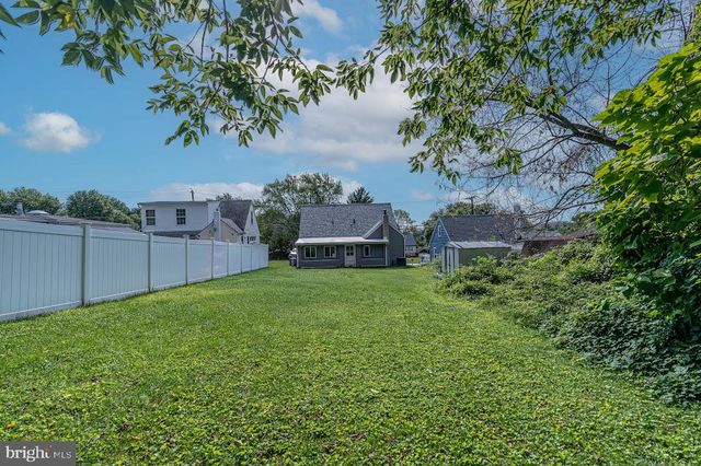8722 OLD HARFORD RD, Parkville, MD 21234