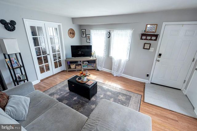 8722 OLD HARFORD RD, Parkville, MD 21234