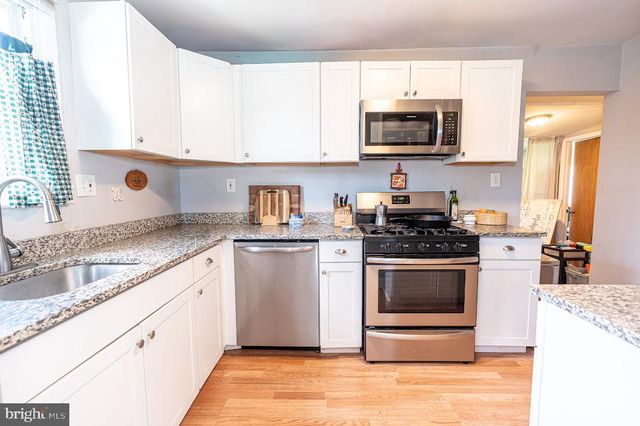 8722 OLD HARFORD RD, Parkville, MD 21234
