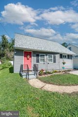 8722 OLD HARFORD RD, Parkville, MD 21234