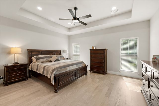 160 Bent Oak Drive, Pottsboro, TX 75076