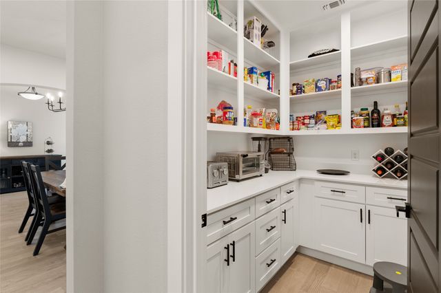 160 Bent Oak Drive, Pottsboro, TX 75076