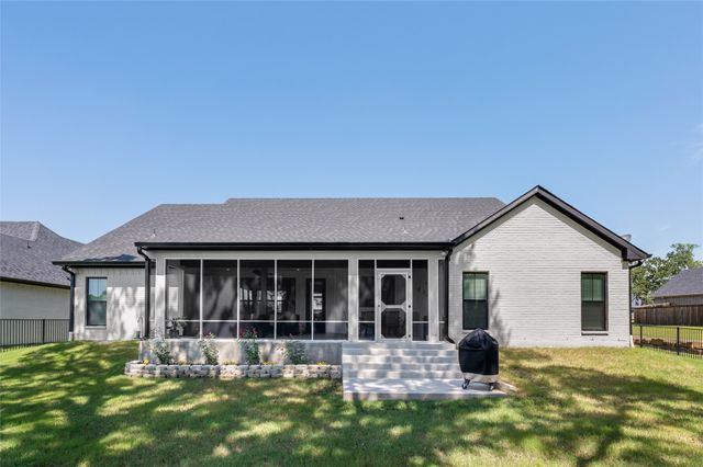 160 Bent Oak Drive, Pottsboro, TX 75076