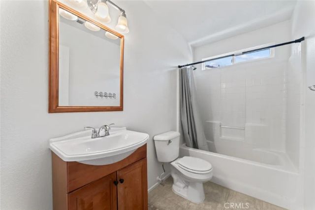 2814 Caruso, Lancaster, CA 93536