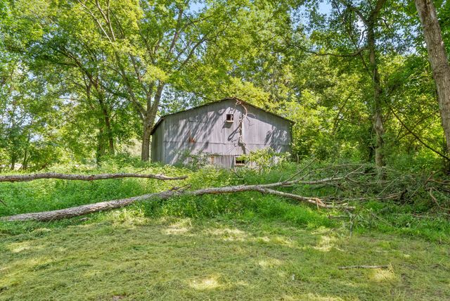 1561 Woodlawn Rd, Clarksville, TN 37042
