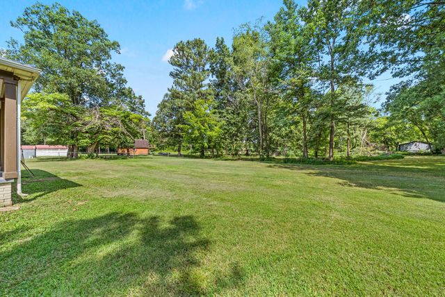 1561 Woodlawn Rd, Clarksville, TN 37042