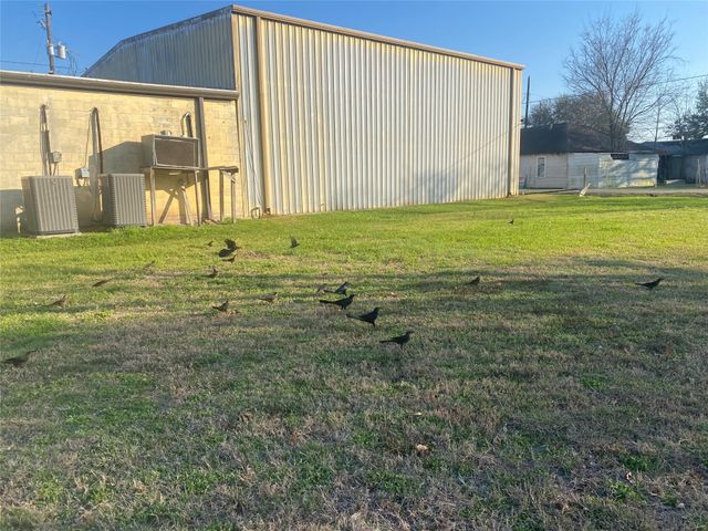 3015 N Main Street, Stafford, TX 77477