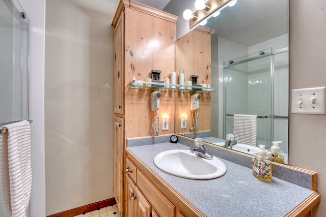 352 South Meadows Drive, Hiawassee, GA 30546