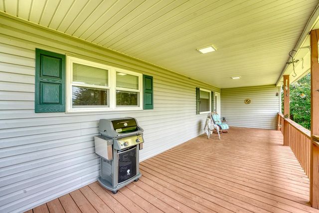 352 South Meadows Drive, Hiawassee, GA 30546