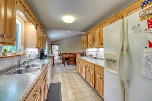 352 South Meadows Drive, Hiawassee, GA 30546