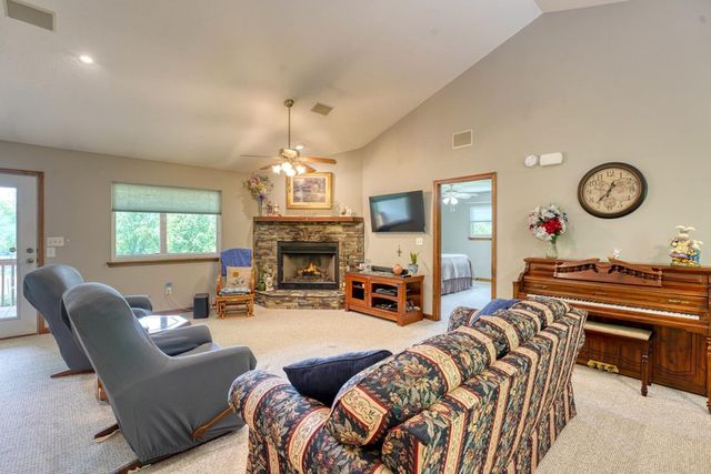 352 South Meadows Drive, Hiawassee, GA 30546