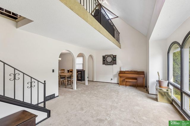 13778 Pierce Street, Omaha, NE 68144