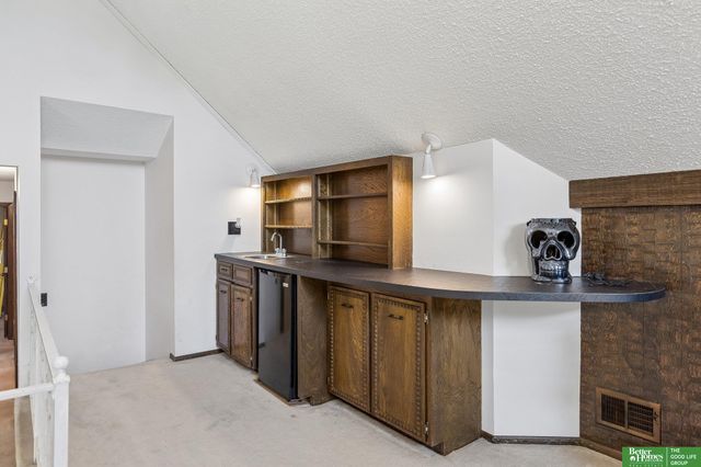 13778 Pierce Street, Omaha, NE 68144
