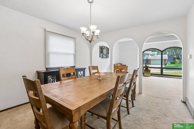 13778 Pierce Street, Omaha, NE 68144