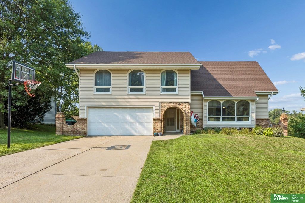 13778 Pierce Street, Omaha, NE 68144