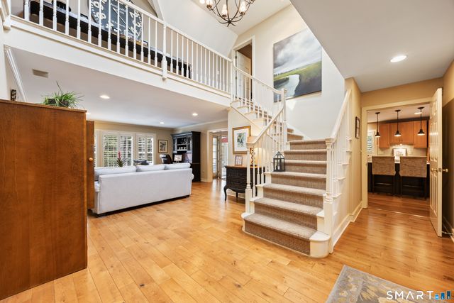 456 Castle Glenn, Cheshire, CT 06410