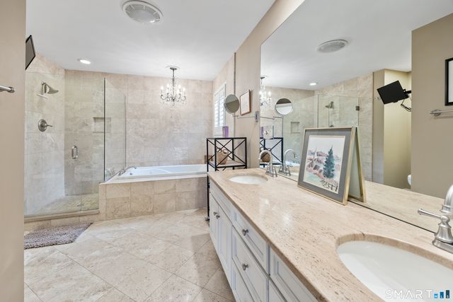 456 Castle Glenn, Cheshire, CT 06410