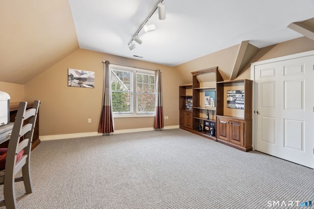 456 Castle Glenn, Cheshire, CT 06410