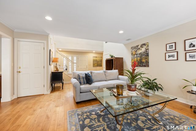 456 Castle Glenn, Cheshire, CT 06410