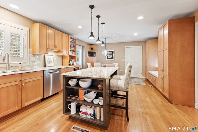 456 Castle Glenn, Cheshire, CT 06410