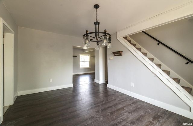 828 10TH Avenue, Fulton, IL 61252