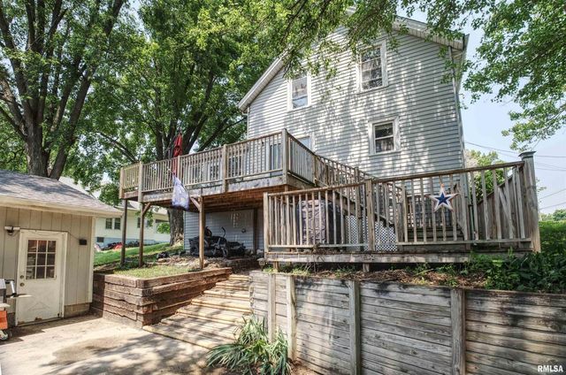 828 10TH Avenue, Fulton, IL 61252