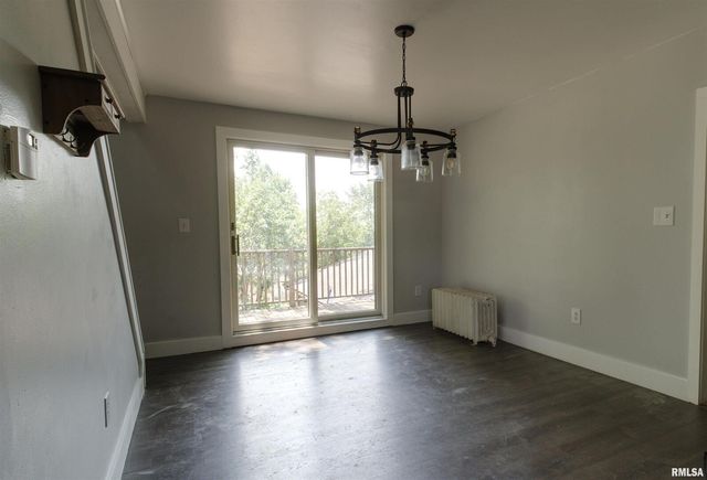 828 10TH Avenue, Fulton, IL 61252