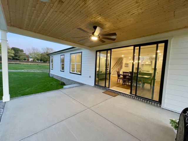 1510 Frye Rd, Columbia, TN 38401