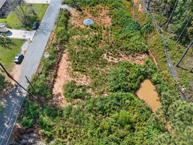 2215 Kings Forest SE Drive, Conyers, GA 30013