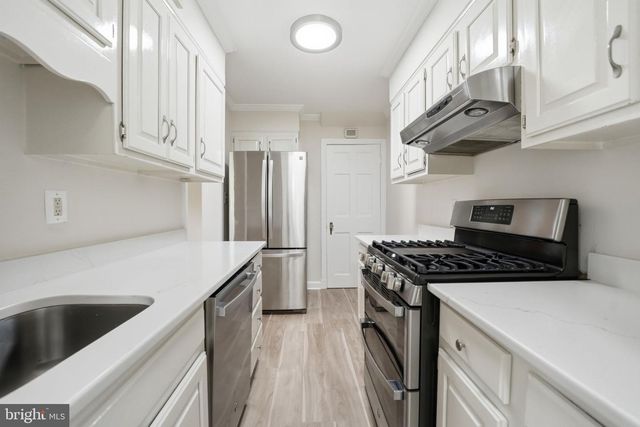 29 N BEDFORD ST, Arlington, VA 22201