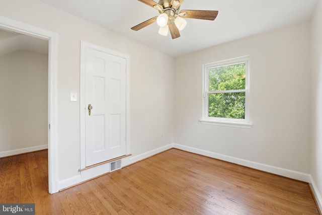 29 N BEDFORD ST, Arlington, VA 22201