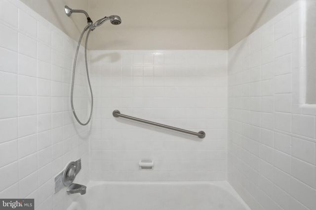 29 N BEDFORD ST, Arlington, VA 22201